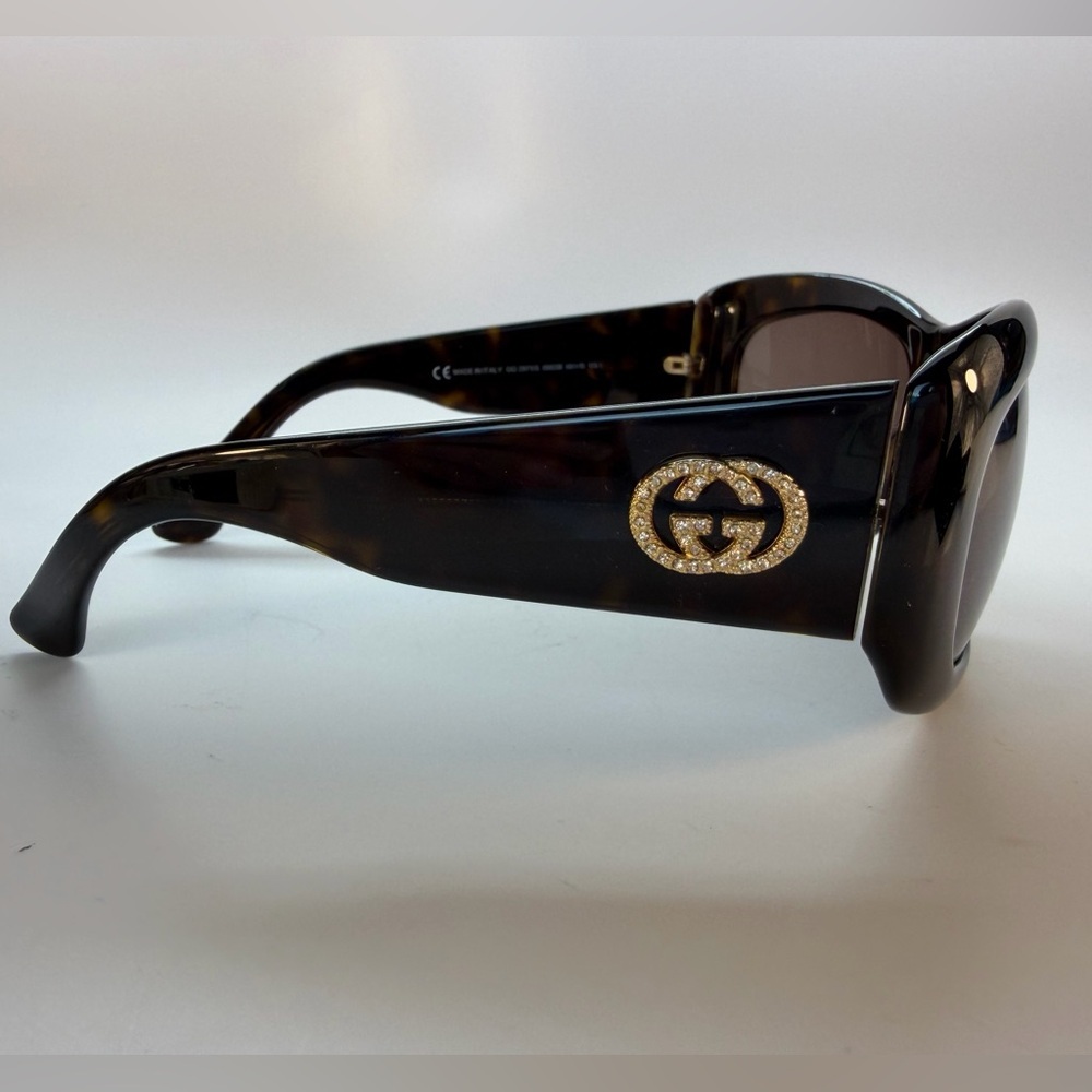Vintage Gucci Black & Tortoise Sunglasses with Gold GG Emblem - Picture 7 of 9